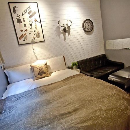 台中一中街格雷熊 Appartement Buitenkant foto