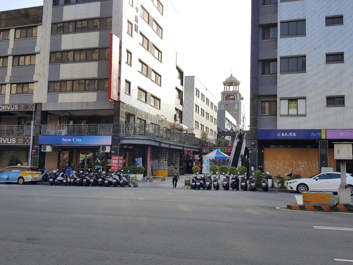 台中一中街格雷熊 Appartement Buitenkant foto