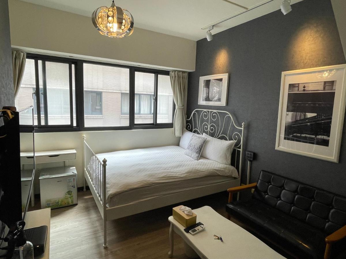 台中一中街格雷熊 Appartement Buitenkant foto