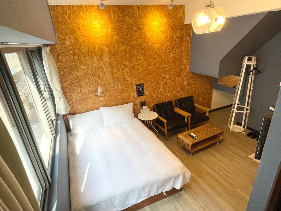 台中一中街格雷熊 Appartement Buitenkant foto