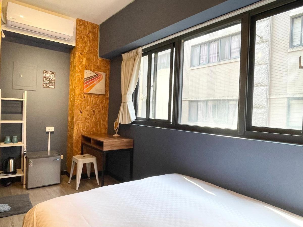 台中一中街格雷熊 Appartement Buitenkant foto
